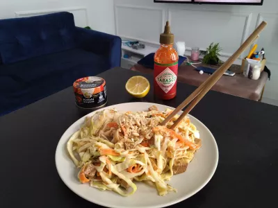 Τι να φάτε με το Coleslaw; Συνταγή σαλάτας καρότου με λάχανο, εύκολη και vegan : Τι να φάτε με το Coleslaw; Συμπεριλάβετε το σε ένα σπιτικό ταϊλανδέζικο ή ανακατεμένο πιάτο