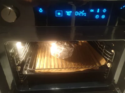 5 Etapas: Hambúrguer Inteiro + Batatas Fritas Reaquecimento Perfeito No Forno : Hambúrguer inteiro reaquecendo no forno