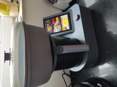 Xiaomi Mijia Cooking Robot Review: Lepšie ako Thermomix? : Výber príjmu na integrovanej dotykovej obrazovke Xiaomi Cooking Robot